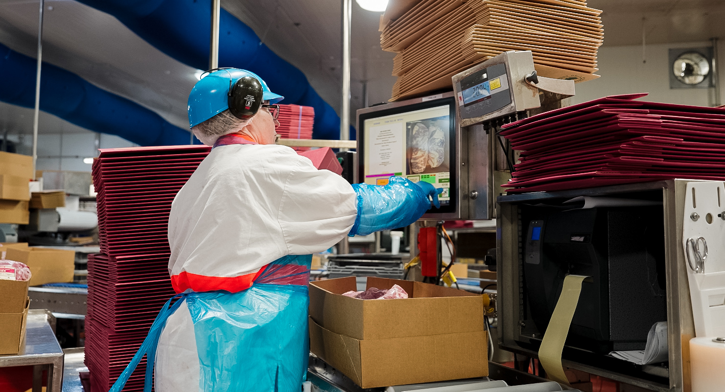 Product labelling and barcode scanning on the line at Big River Pork